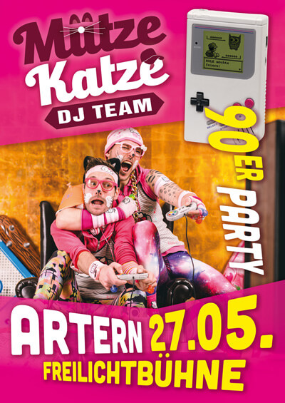 Werbematerialien für eine 90er Party in Artern